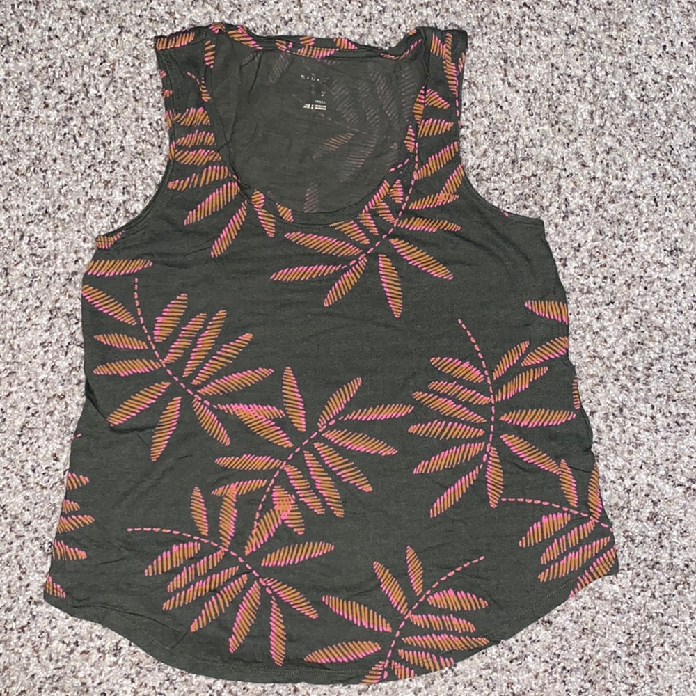 Green orange pink swing tank